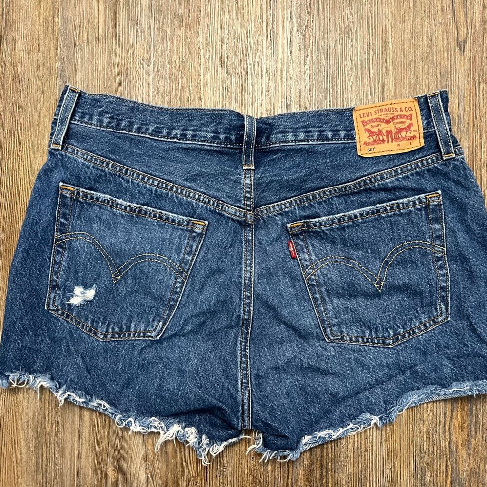 Levi's 501 Denim Shorts - Women's Size 31" Waist - Stylish Distress - Picture 5 of 5